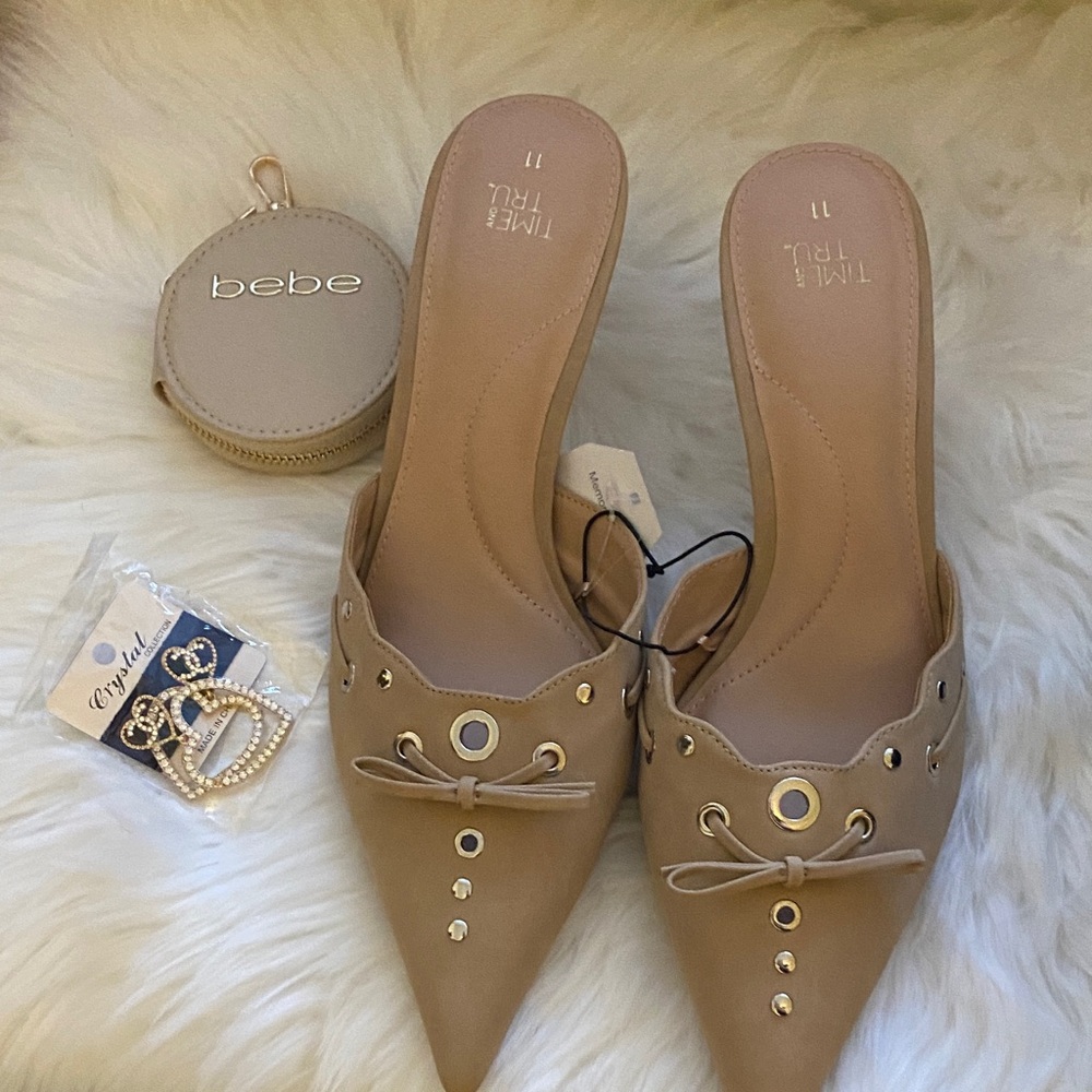 Tan Mules